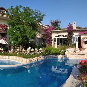 Oda ve Kahvaltı Dolina Çeşme